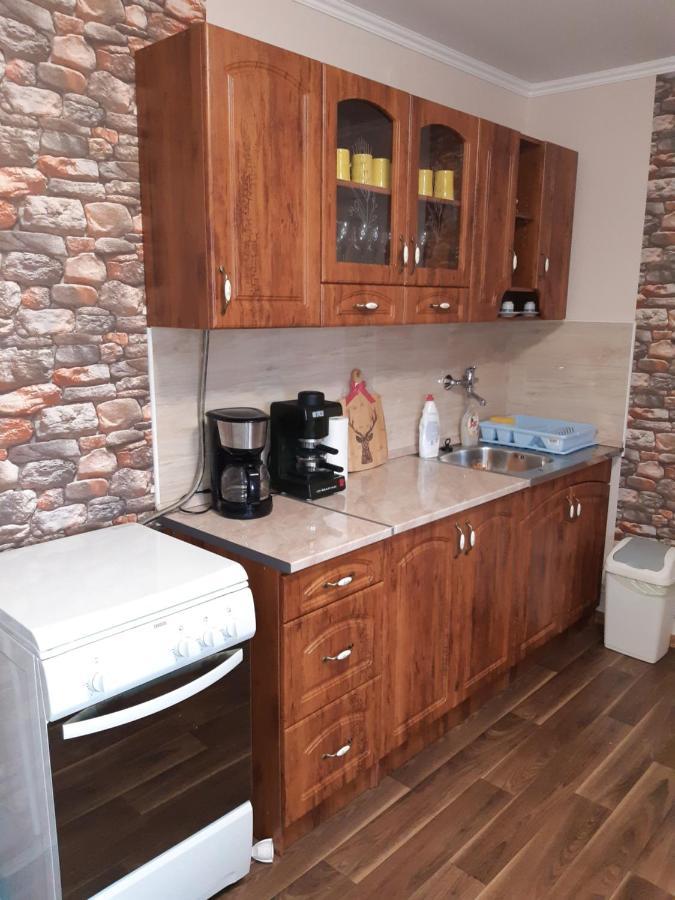 Boglarka Apartman Gyula Eksteriør billede